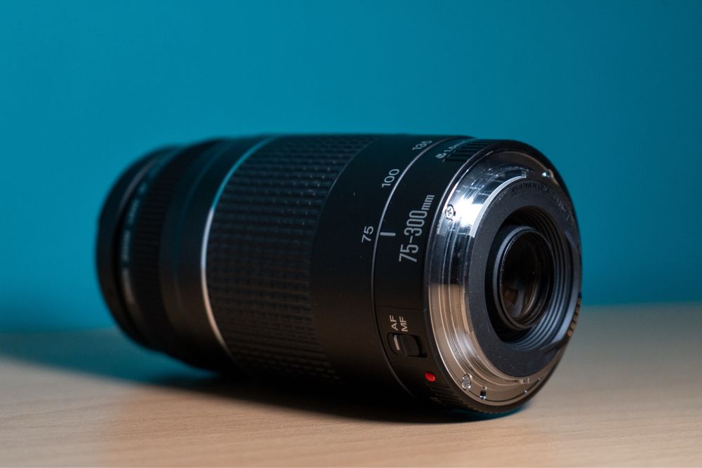 Canon EOS 4000D – DSLR