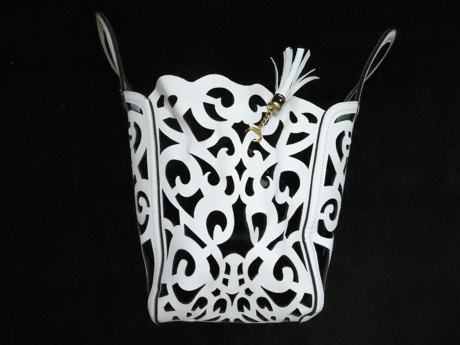 Set 2 in1 geanta dama piele eco alba dantelata decupata poseta femei