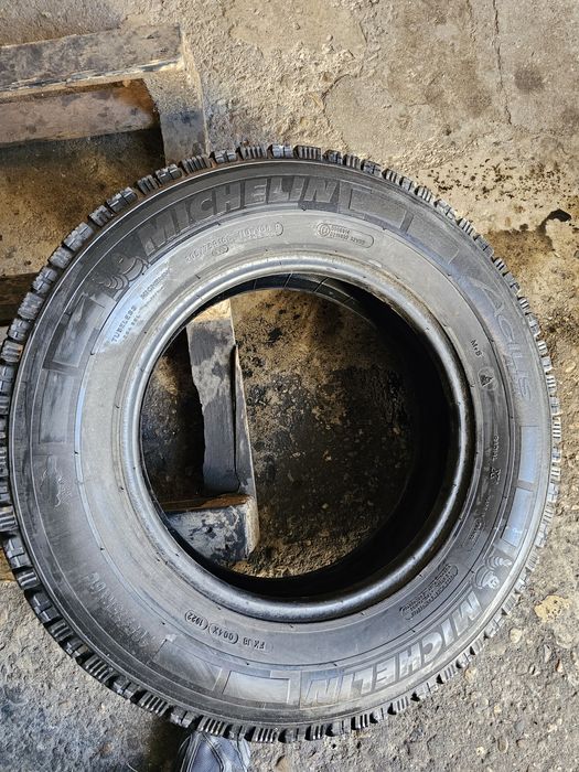 4 anvelope iarna 205 75 16C Michelin Agilis 2022