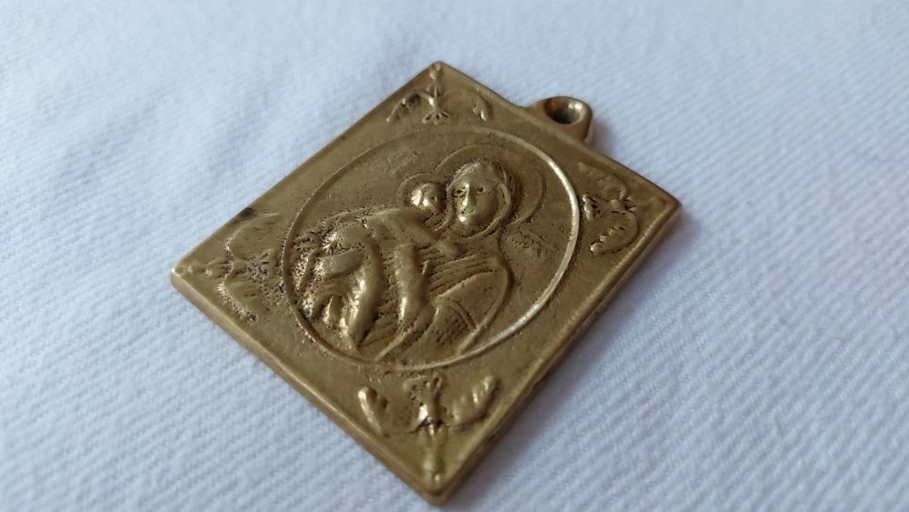 Нагръдна икона бронз