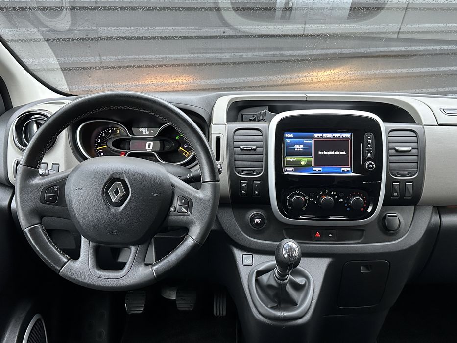 Renault Trafic 8+1 / 2017 / Euro 6 / 1.6 DCI / L2H2 / Keyless Entry-Go