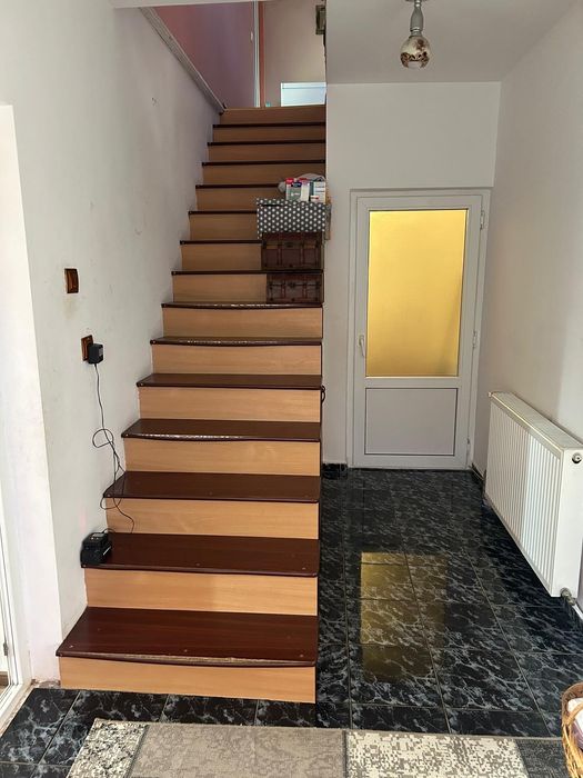 Vand casa (direct proprietar) .Str. Buda.Rm.Valcea .La 4 km de centru