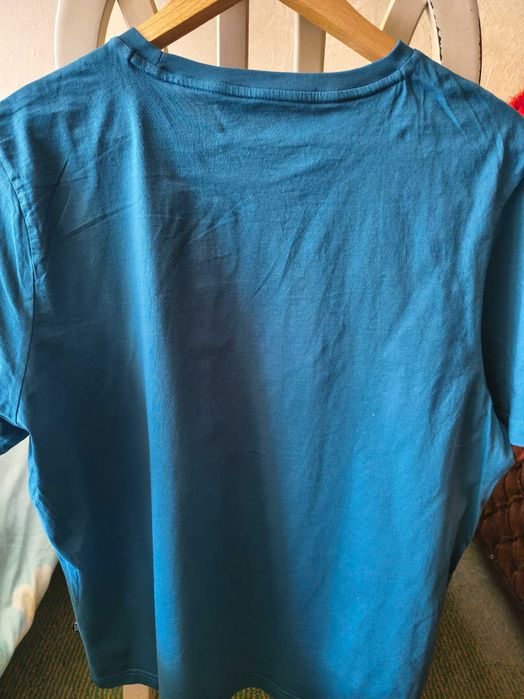 Продавам маркови фланелки