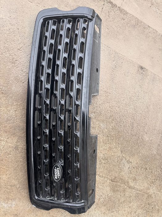 Решетка радиатора LAND ROVER