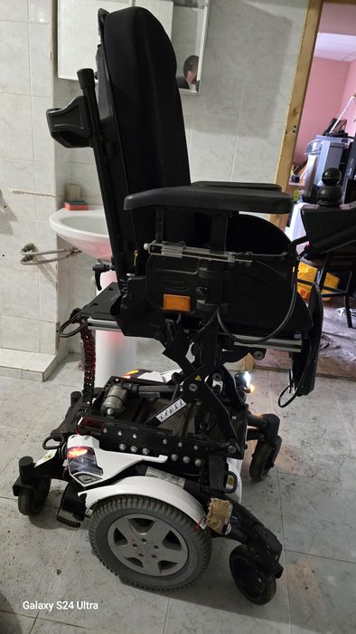 Електрическа инвалидна количка  INVACARE