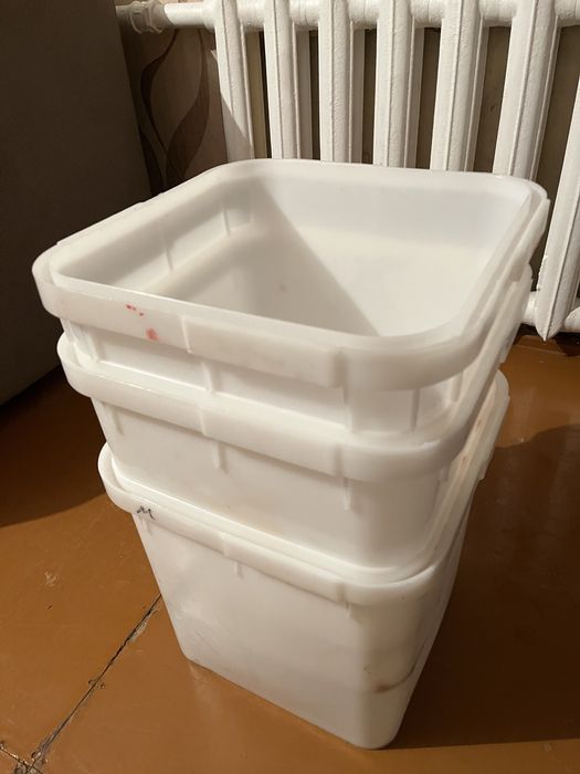 Куботейнеры пластиковые из под меда