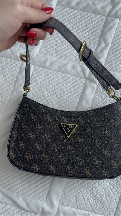 Продам сумку Guess