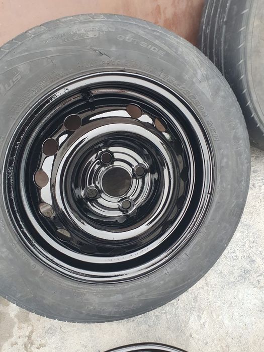 Продам шины с диском