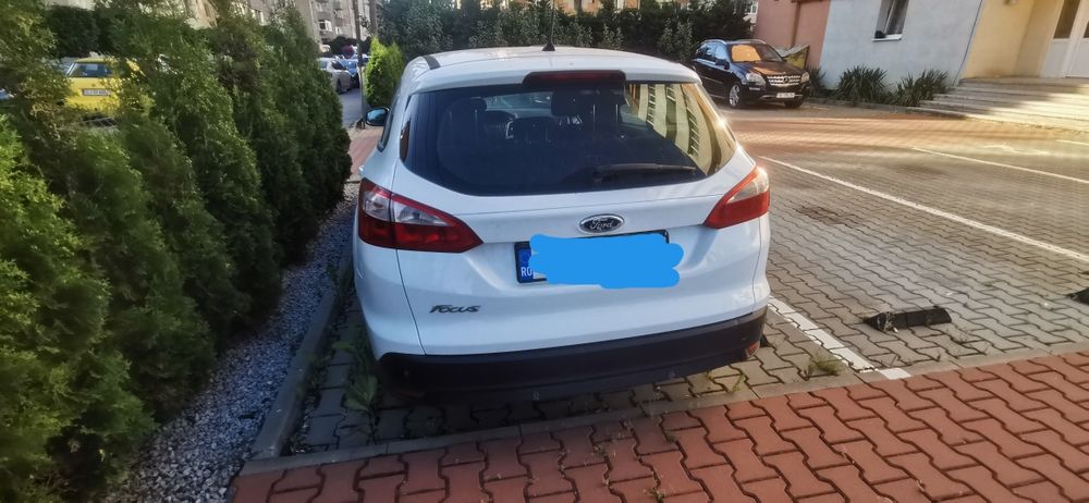 FORD Focus 2014 — imagine 3