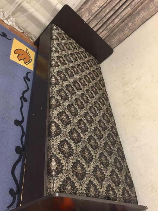 Кровать чёрный..