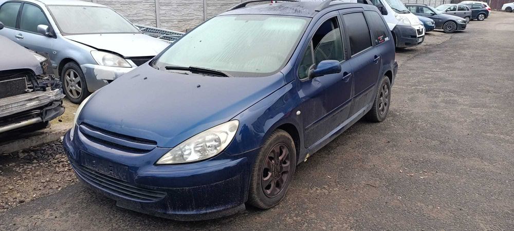 Dezmembrez Peugeot 307 SW 1.6 HDi an 2004 cod motor 9HZ 109 CP