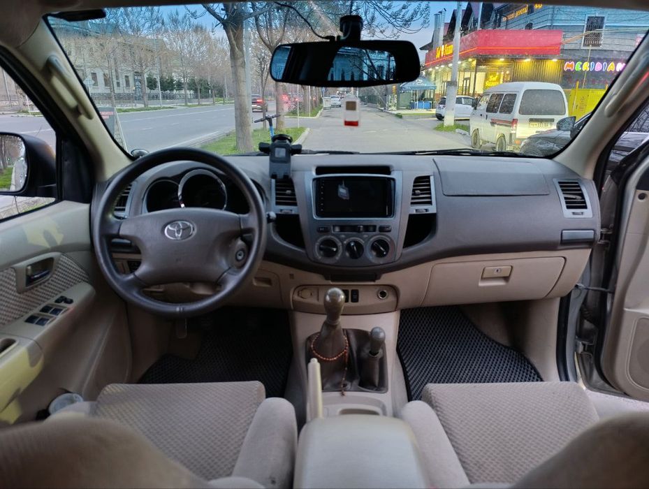 Срочно продается Toyota Fortuner