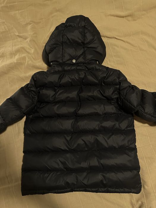 Moncler яке размер S/M тъмносиньо
