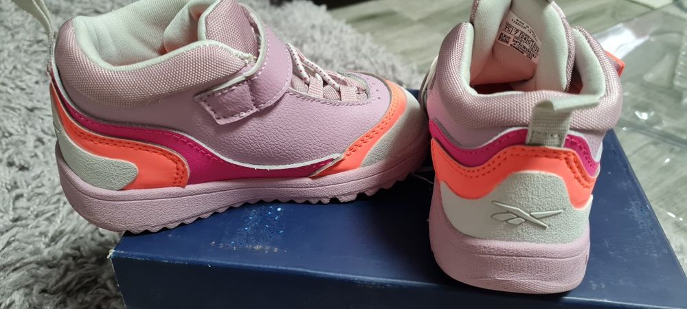 Adidasi ghete reebok 24