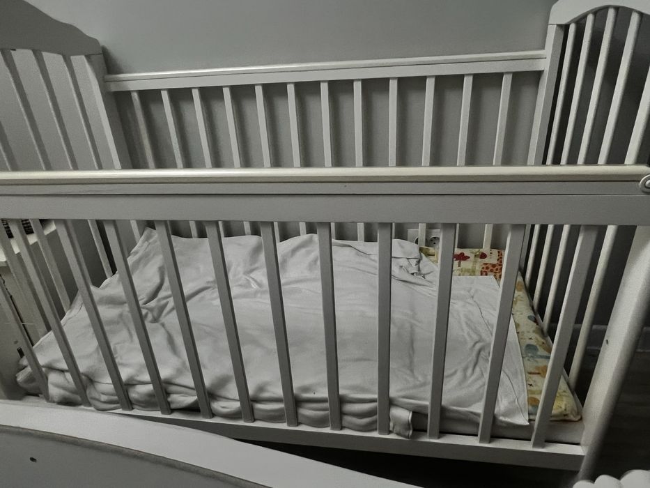 Продам детскую кроватку