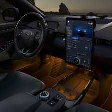 Ford Mustang Mach-E AWD Nasiya savdo