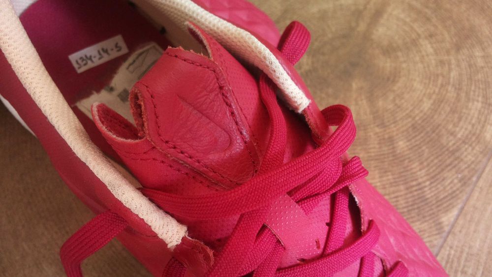 NIKE TIEMPO Leather Размер EUR 42 стоножки за футбол 134-14-S