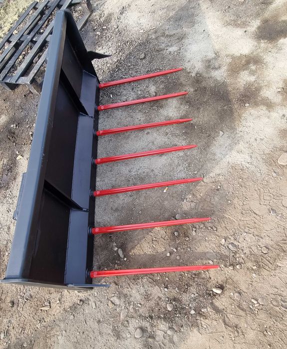 Furcă gunoi cu țepușe