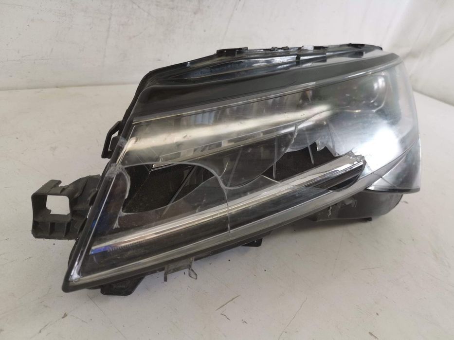 Far Stanga Full Led Crystal Lighting Skoda Superb 3 [facelift] 2019 20