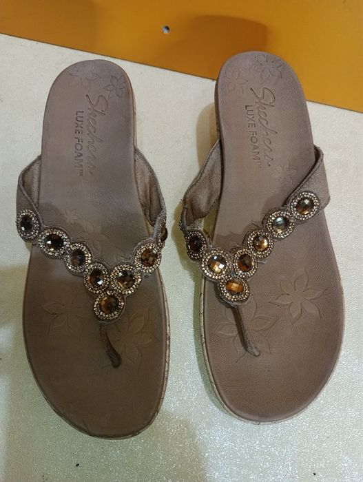 Skechers Luxe Beverlee чехли N 39 - 25 лв