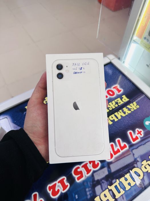 Айфон 11 разные