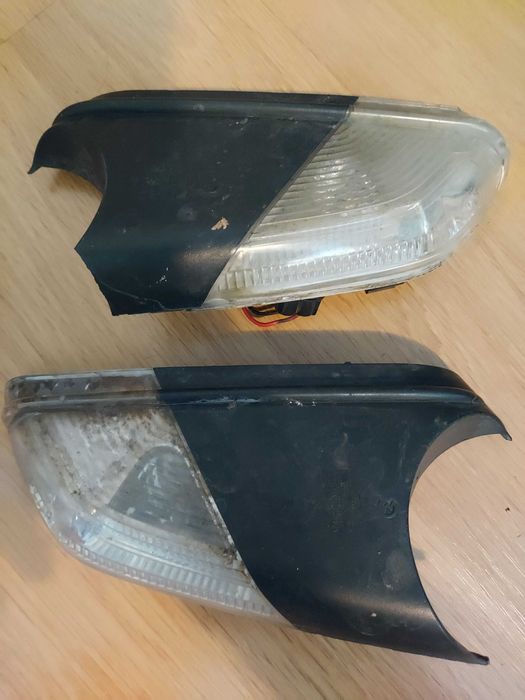 Мигачи за страничните огледала на Шкода Октавия 2 pre-facelift