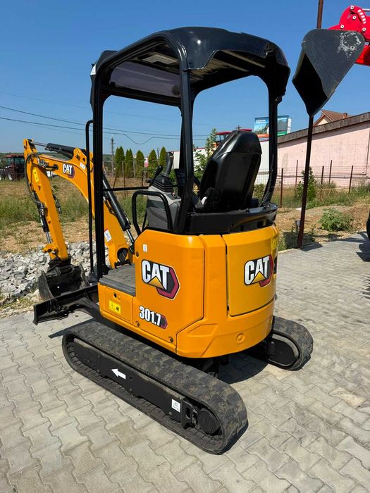 Miniexcavator Caterpillar 1,95t