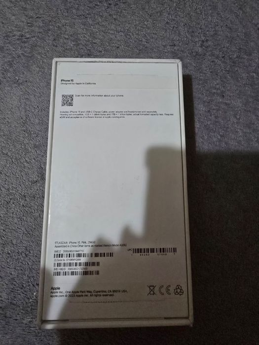 Продам iPhone 15 , 256г , акк 98 %