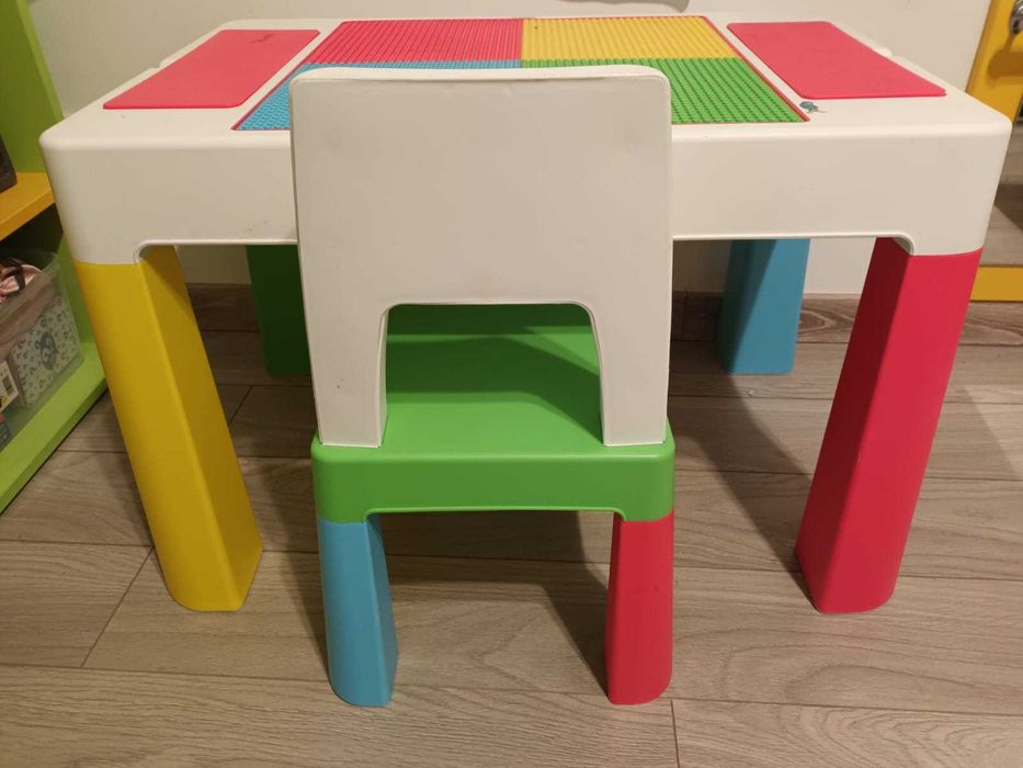 Set mobilier camera copilului