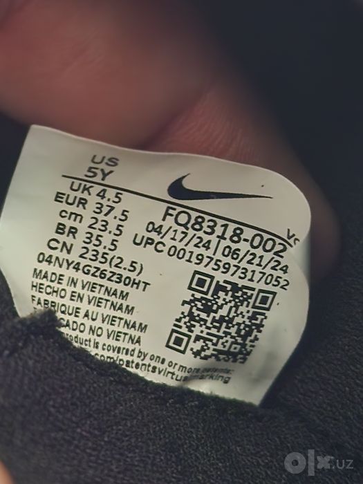 Бутцы от Nike ORIGINAL 100% размер EUR-37.5, 23.5см стелька