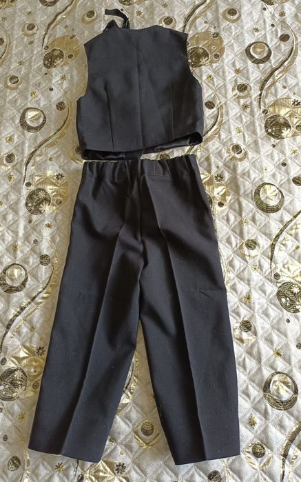 Костюмчик на мальчика