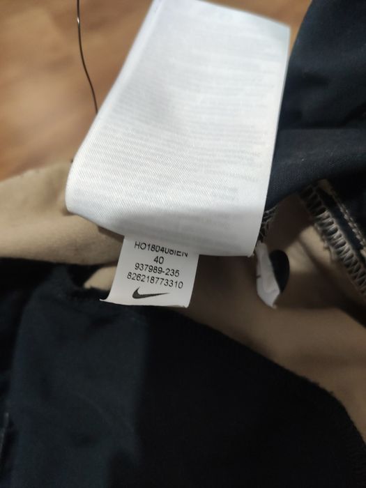 Pantaloni Nike mărimea 40 XXL