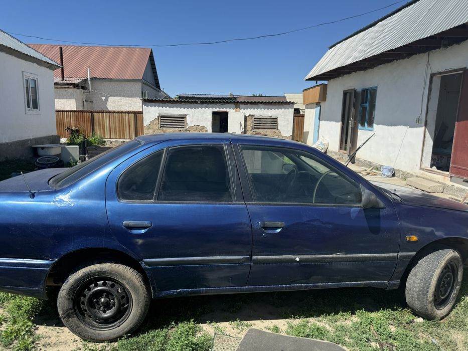 Машина ниссан примера