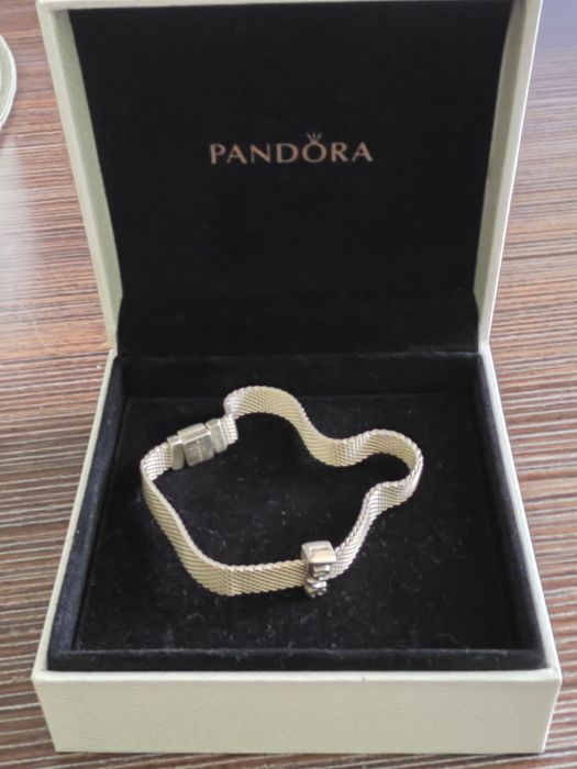 Pandora Reflexions гривна и талисман PANDORA  LOVE SCRIPT