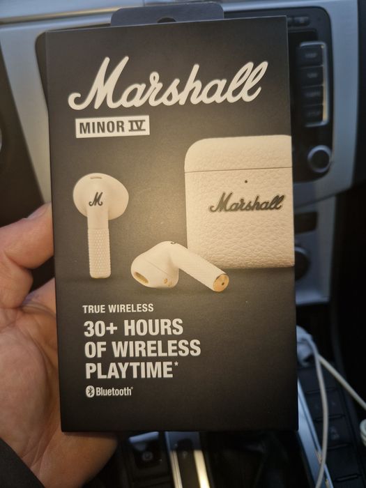 Чисто нови безжични слушалки Marshall