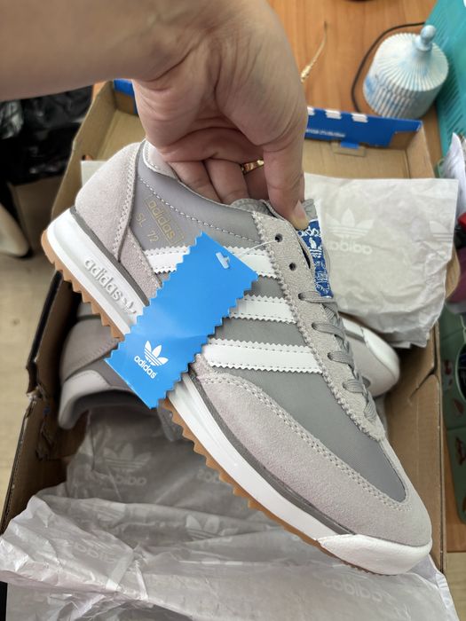 Кроссовки Adidas размер 39