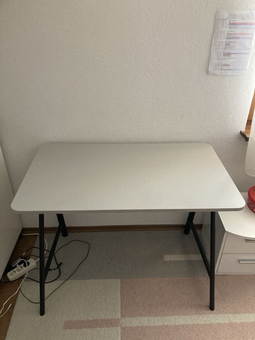 Бюро с регулируема височина GLADHOJDEN ИКЕА