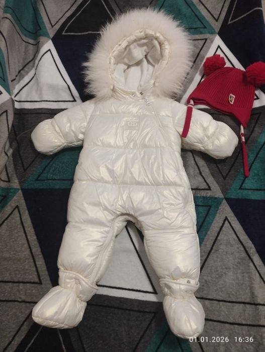 Продам зимний комбинезон размер 68, делается конвертом