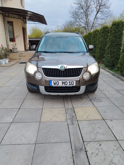 Skoda Yeti TDI 4x4 170cai  Germania Elegance dublu climatr, incz scaune, alcantara bej, navi mare, xenon