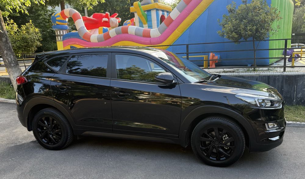 HYUNDAI TUCSON  2020 Автомобиль
