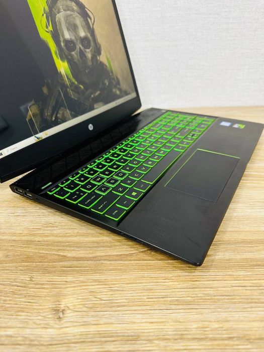 HP Pavilion Gaming Core i5-8 Ядерный Мощный Игровой ноутбук