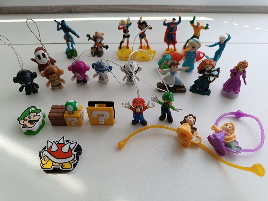 Играчки от шоколадови яйца