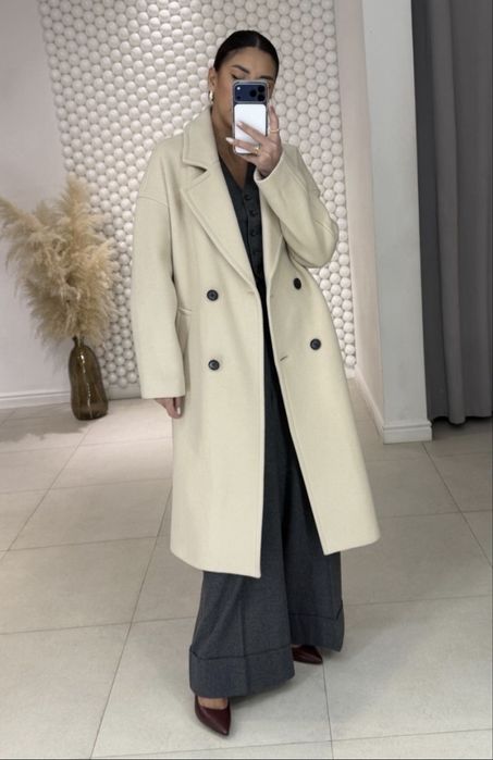 Пальто Max Mara (молочный)