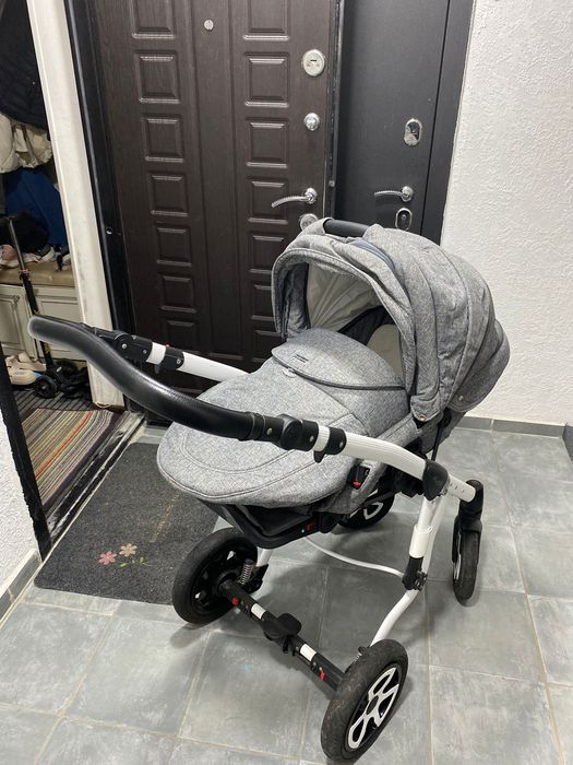 Продам коляску отличного качества