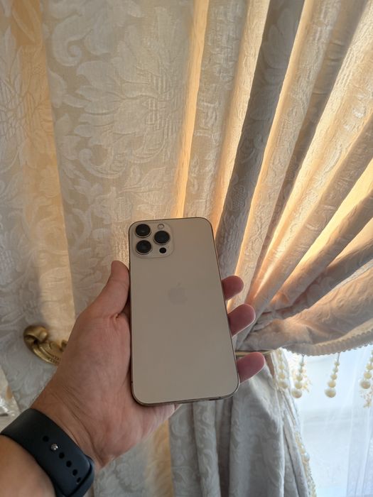 iPhone 13 Pro Max 256Gb - В отличном состоянии