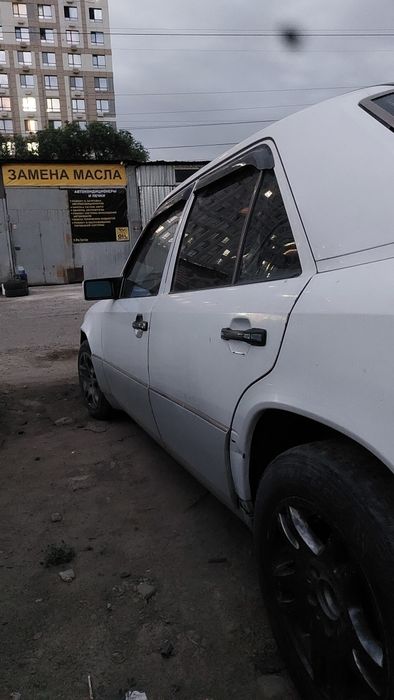 Продам Мерседес е 200