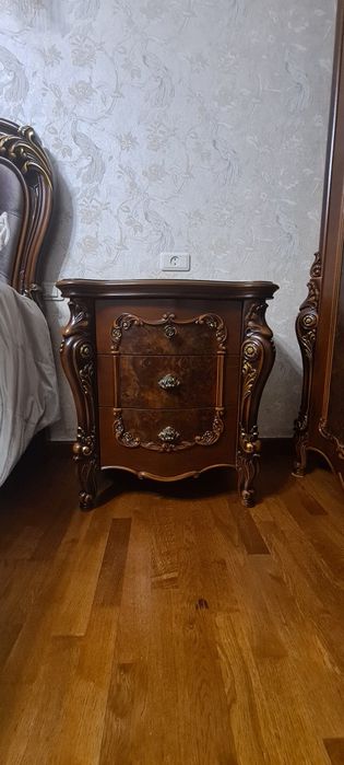 Спальный гарнитур