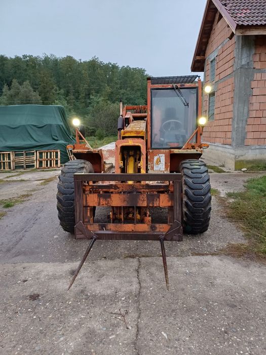 Vând încărcător telescopic sau schimb cu tractor aprox. 100 cai cu încărcător