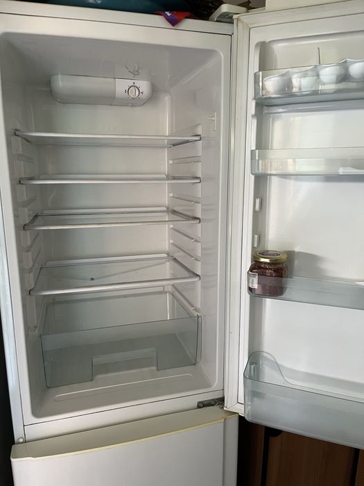 Холодильник Samsung