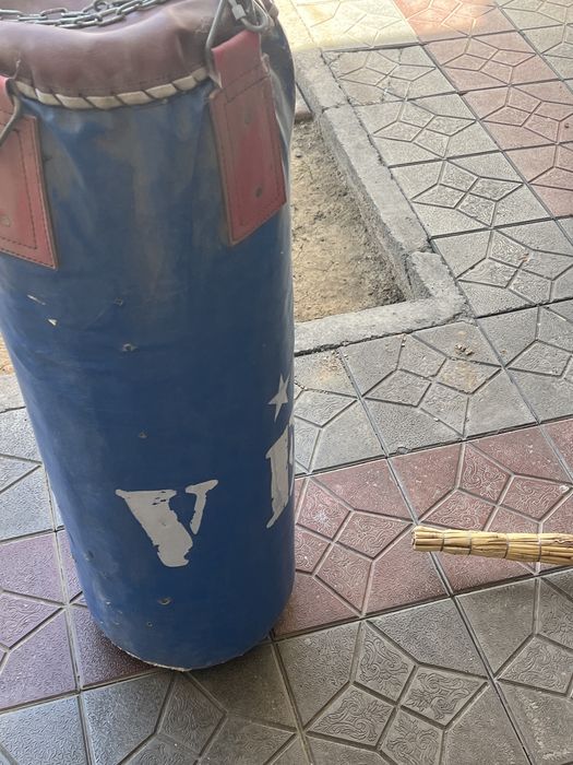 Продаётся бокс дёшево срочно